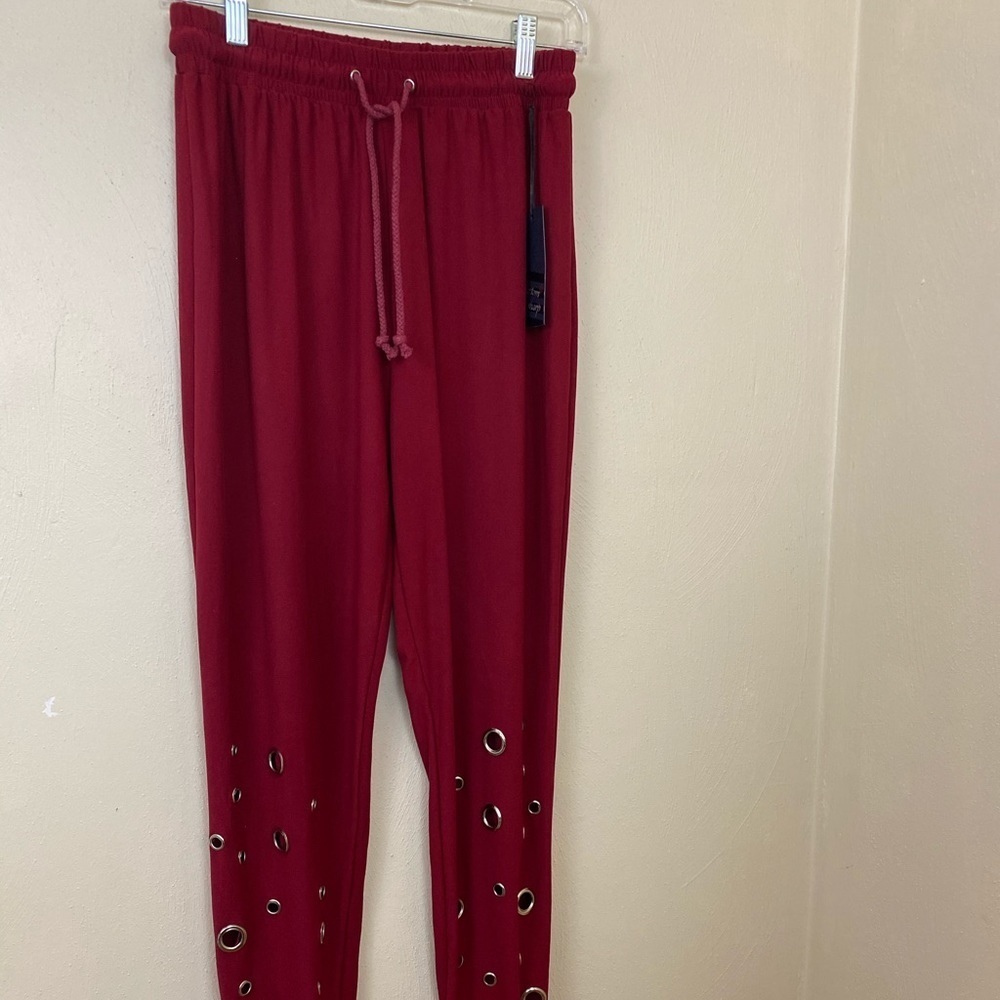 Bottom Sharp Ellie & Kate Burgundy Legging.Sz L.